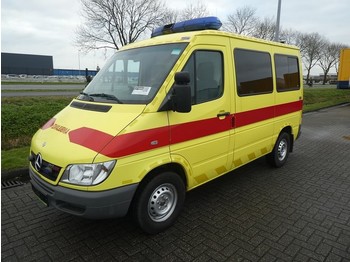 Furgon Mercedes-Benz Sprinter 213 cdi ambulance eu3: slika 1