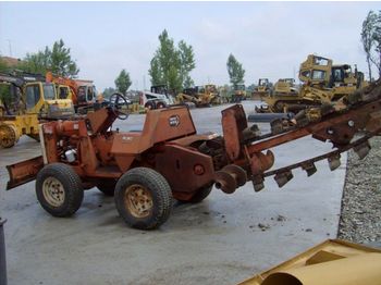 DITCH-WITCH R 30 4 wheel drive trencher - Rovokopač