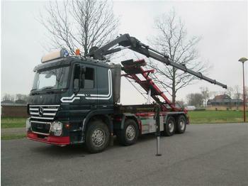 Kamion sa golom šasijom i zatvorenom kabinom Mercedes-Benz ACTROS 3248 8X4 WITH CRANE/KRAN HIAB XS244 EURO: slika 1